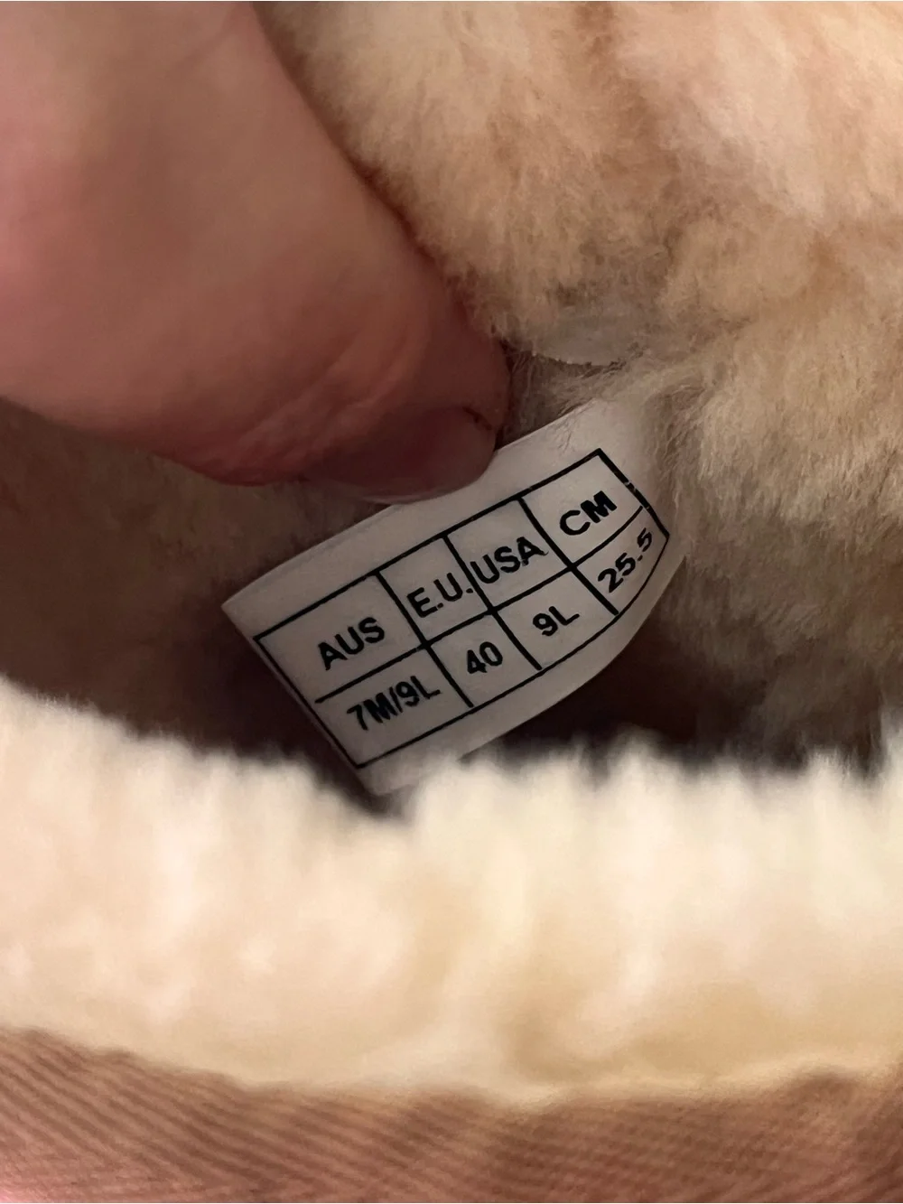 UGG classic short